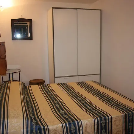 Il Regno Di Dolly Nyaraló *